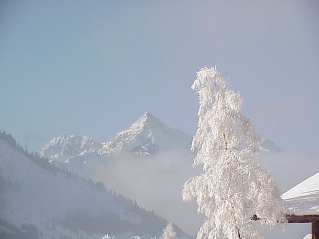 Haus Ebentheuer Winterlandschaft.jpg